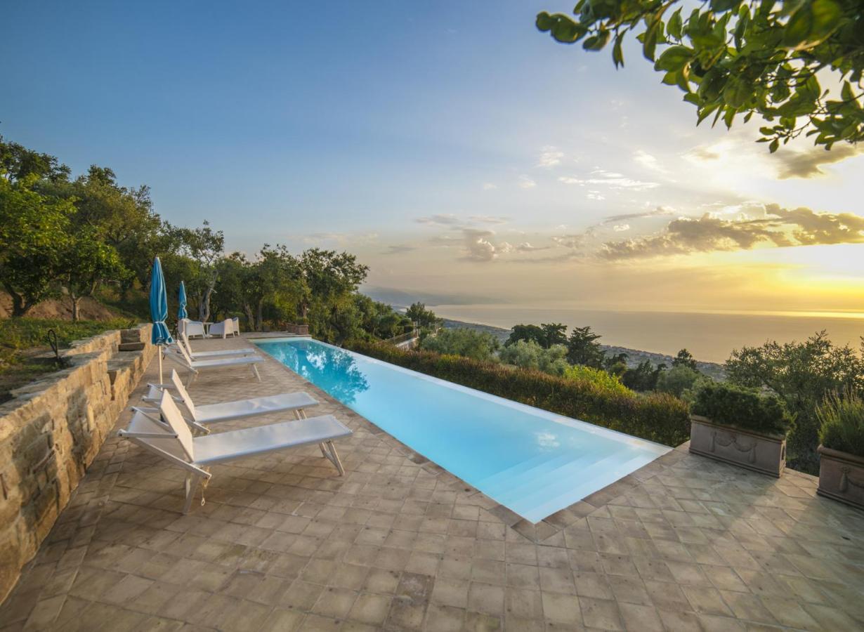 Villa Laura Capo d'Orlando Exterior photo