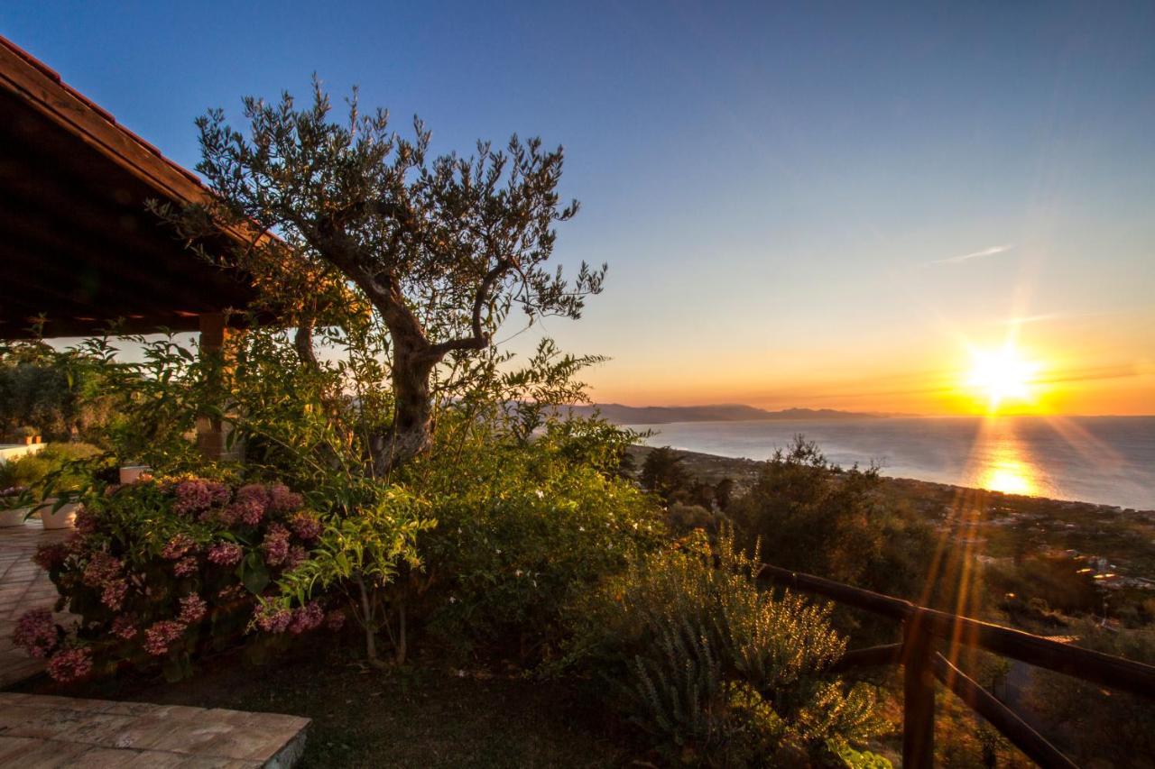 Villa Laura Capo d'Orlando Exterior photo